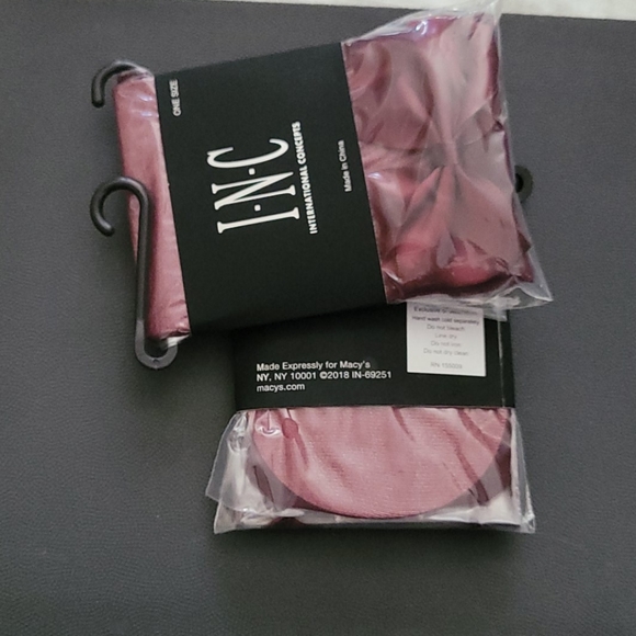 I▪︎N▪︎C Anklet Socks Sheer Bow back Burgundy OSFM - Picture 4 of 6